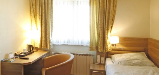 Einige Fotos von unseren Zimmern: Hotel-St-Fiacre-Bourscheid-...